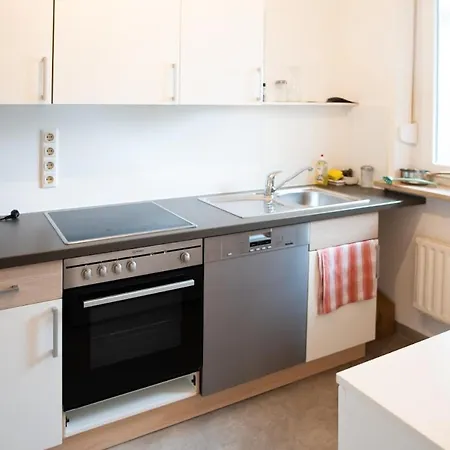 Augsburg Rooms Homestay *